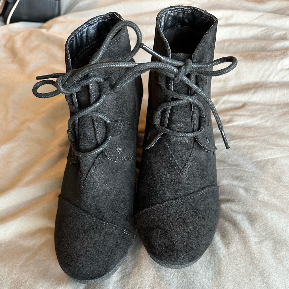 Wedge booties